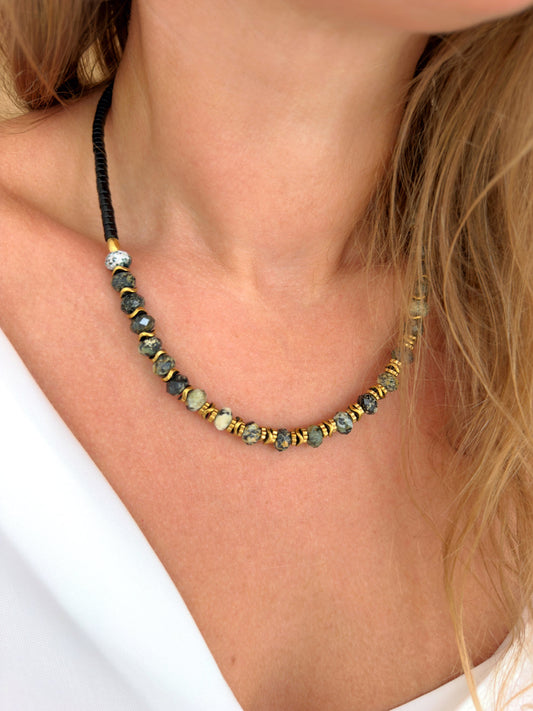 Collier Vinicio