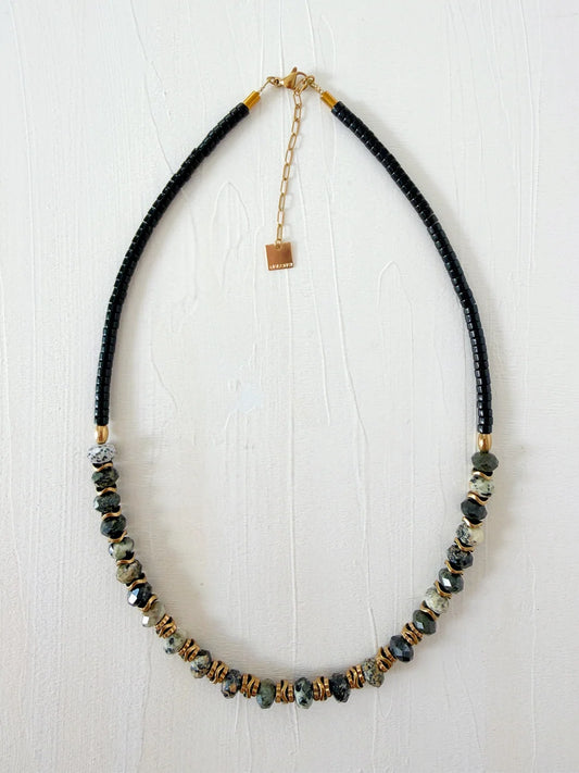 Collier Vinicio